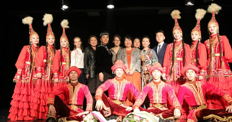 Парижде Birlik ансамблі өнер көрсетті