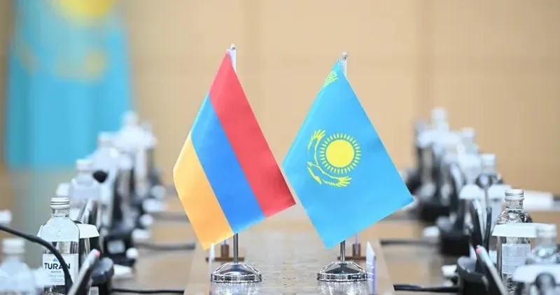 Тоқаев Армениямен арадағы көші қон саласындағы ынтымақтастық туралы заңға қол қойды