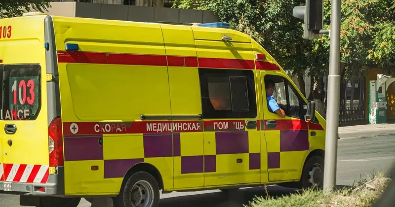 Петропавлда зейнеткер төртінші қабаттың терезесінен құлап, мерт болды
