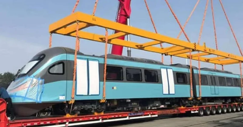 Новые вагоны LRT привезли в Астану: где их установят