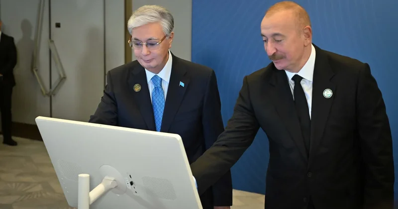 Тоқаев пен Әлиев Транскаспий талшықты оптикалық байланыс желісін іске қосу рәсіміне қатысты