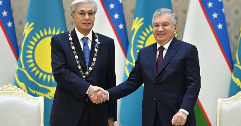 Токаеву вручена высшая государственная награда Узбекистана