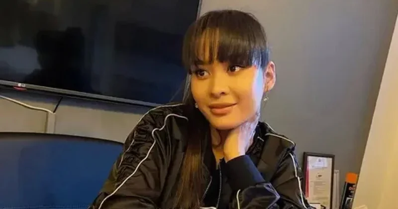 Біреудің отбасын бұзды... : Индира Елемес өзін сынағандарға жауап берді (видео)