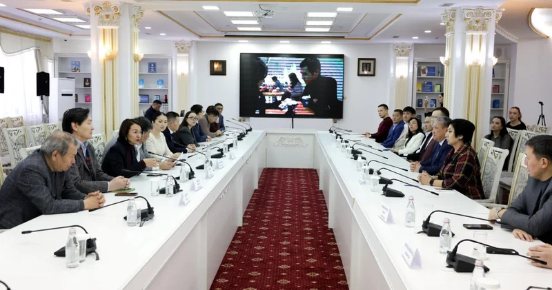 Ұлт оқитын 100 кітап : Астанада жаңа онлайн кітапхана платформасы таныстырылды