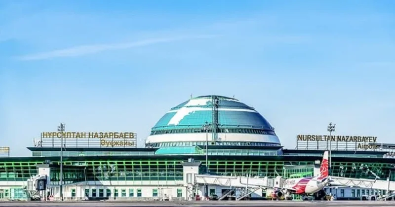 Самолет из Москвы в Астану ушел на запасной аэропорт в Омске из за ухудшения погоды