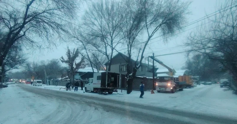 Алматыда жол апаты салдарынан бірнеше ондаған үй газсыз отыр