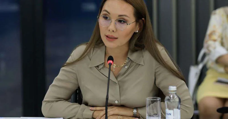 Люди между : как выйти из зоны маргинализации?