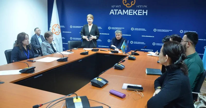 Атырауда тыйым салынған бояғыштары бар шайлар сатылымнан алынып жатыр