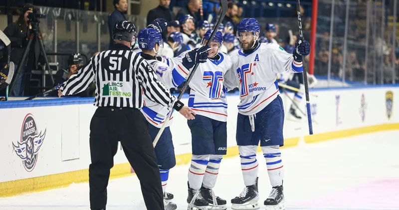 Торпедо одержало победу в первом матче финала Континентального Кубка