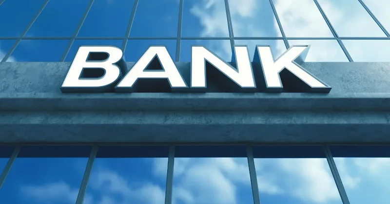 Получение первого кредита офлайн и ограничение господдержки банков: Токаев подписал закон