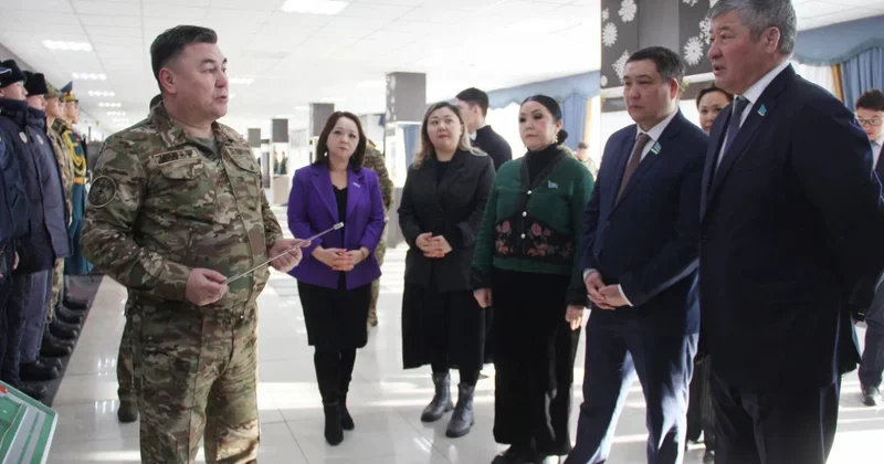 Мәжіліс депутаттары Ұлттық ұлан сарбаздарымен кездесті