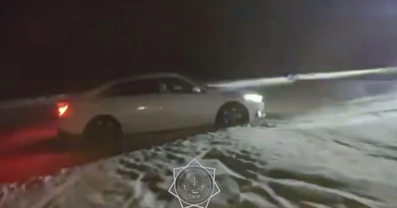 Шестерых рыбаков эвакуировали с озера в Акмолинской области