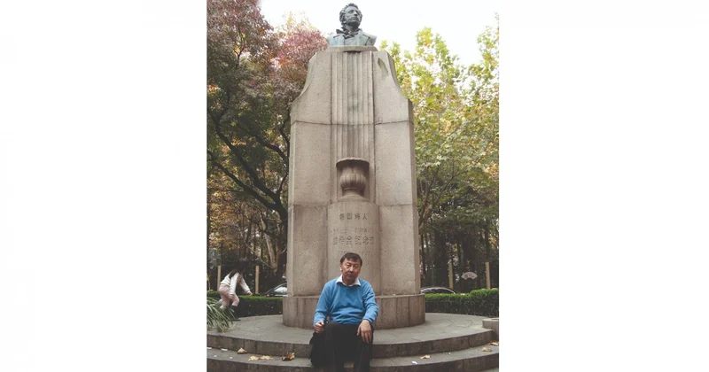 Шанхайдағы Пушкин ескерткіші: Екі рет қиратылып, қайта тұрғызылған кешен туралы аз кем әңгіме