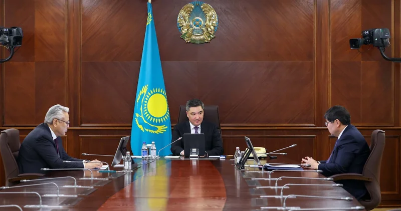 Өлген адамдарды емдеген : Үкіметте медициналық сақтандырудағы сорақы фактілер жарияланды