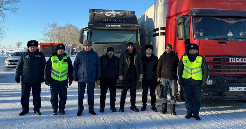Солтүстік Қазақстанда аязда көліктері қатып қалған шетелдіктер құтқарылды