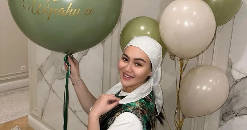 Дина Тореали устроила праздник в честь тұсау кесу сына (видео)