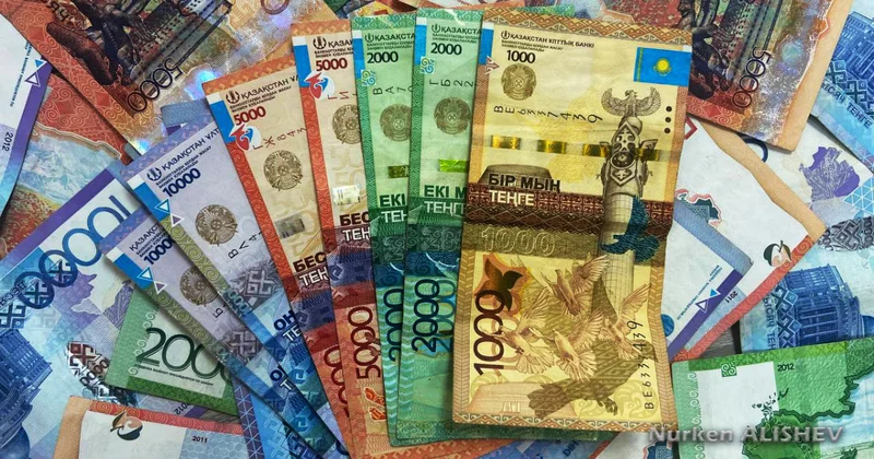 Теңге неліктен нарықтағы бағаға әсер ете алмай отыр?
