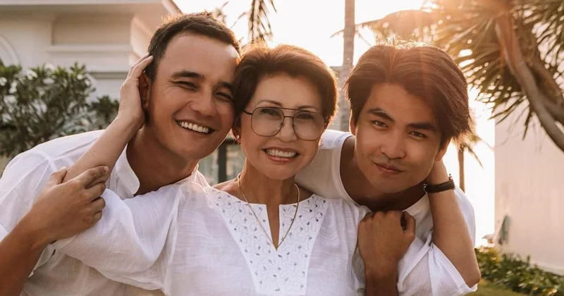 Роза Рымбаева улетела с семьей в Таиланд после фееричного выступления в Алматы