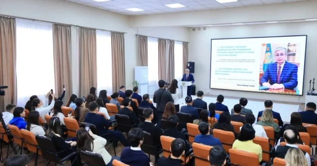 Қарағанды облысының сарапшылары мен жастар көшбасшылары жаңа Конституцияны қабылдауды қолдады