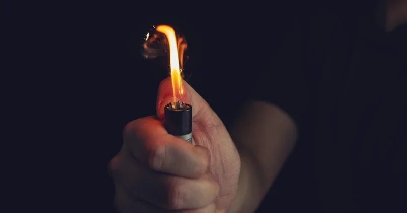 Женщину облили бензином и подожгли в Костанайской области