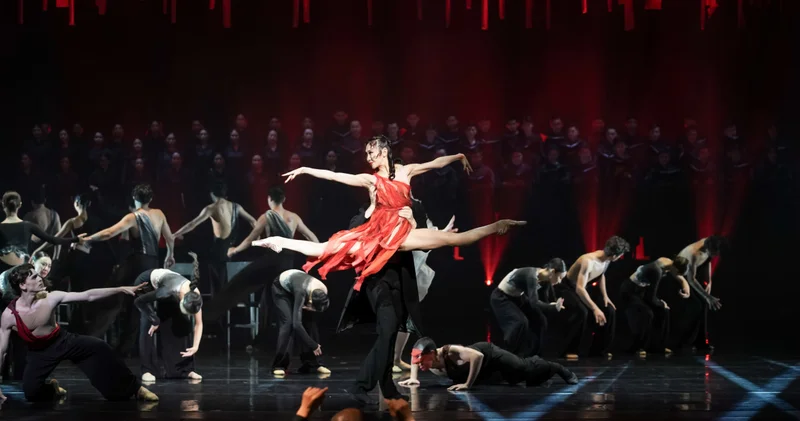 Carmina Burana балет кантатасы Астана Балет театрының көрерменін тәнті етті