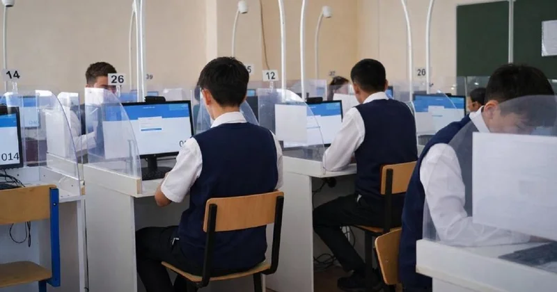 Пытались пронести смартфоны: стало известно, сколько участников отстранили от мартовского ЕНТ