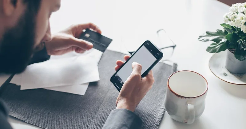 Казахстанцы активно запрещают оформлять на себя кредиты: зачем это нужно