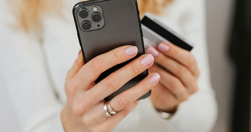 Помощь знакомой обернулась для казахстанки неожиданным долгом