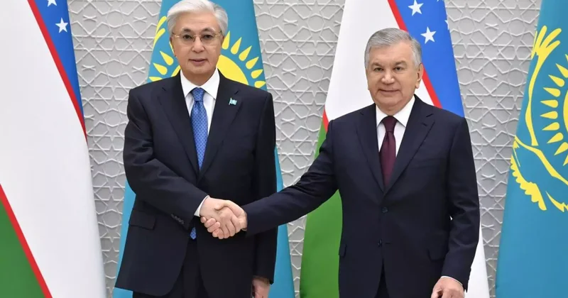 Өзбекстан президенті Тоқаевты референдумның сәтті өтуімен құттықтады