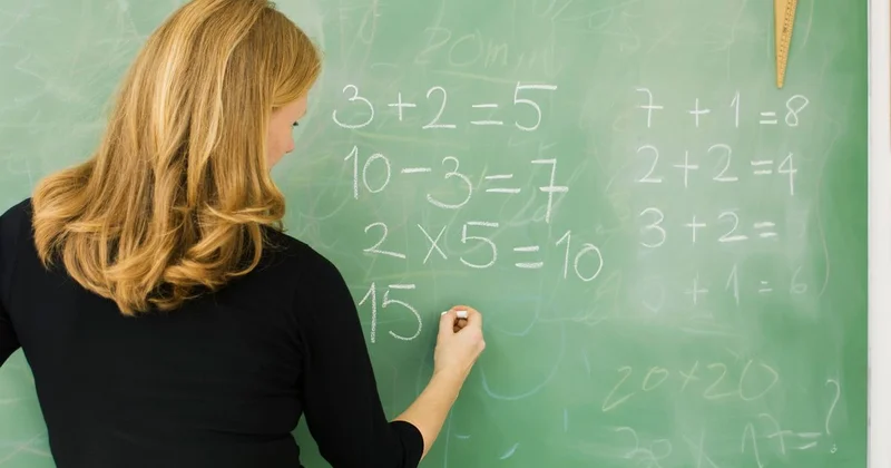 Педагогов в Астане ошибочно причислили к пенсионерам: в дело вмешалась прокуратура