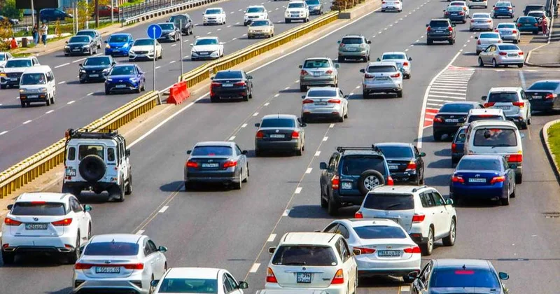 Алматыда жауын шашынға байланысты кептеліс күшейді