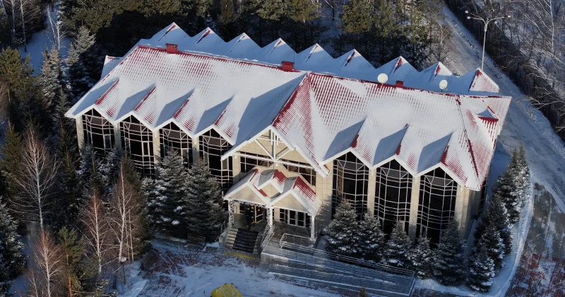 Көл, бассейн, сауна. Қостанай облысындағы бұрынғы президенттік резиденцияның қазіргі жай күйі қандай?