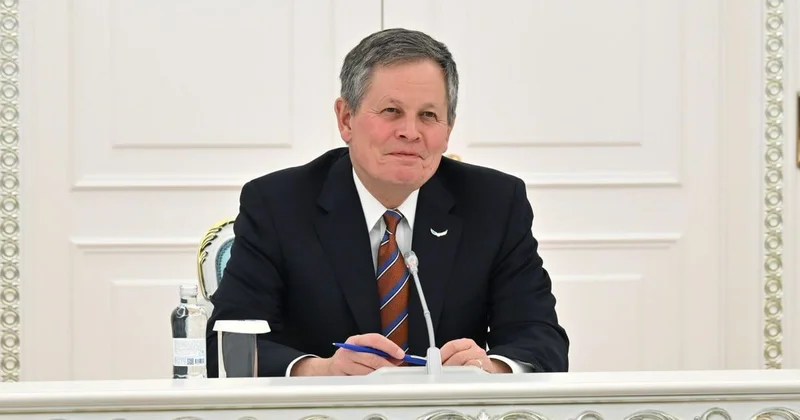 Американского сенатора наградили от имени Токаева в Вашингтоне