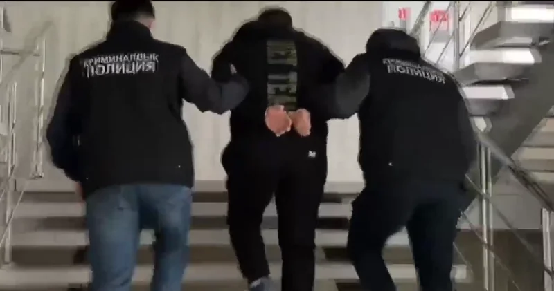 Мужчина прятался в тайнике от полиции в Карагандинской области