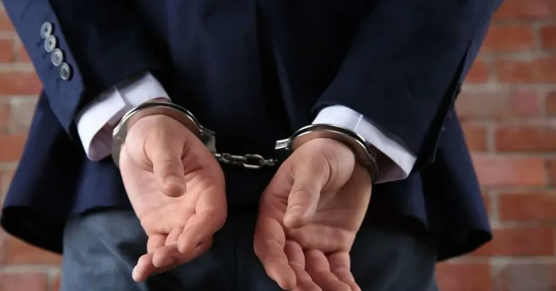 Обещал прекратить уголовное дело за деньги: адвоката осудили в Улытауской области