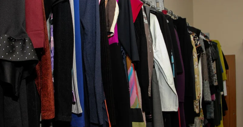 Казахстанцы смогут проверять происхождение одежды через мобильное приложение