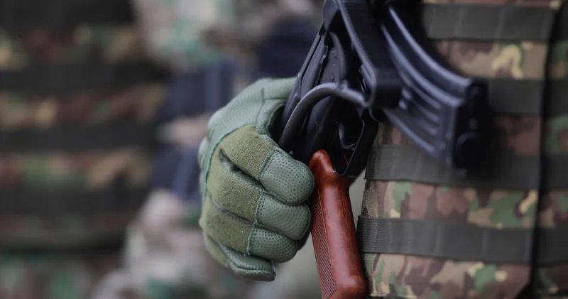 Павлодардағы әскери бөлімдегі атыс жараланған адамның жағдайы туралы не белгілі