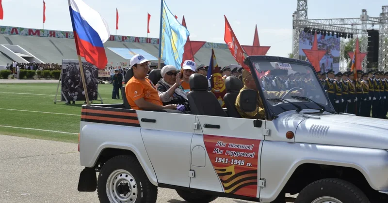 Власти Казахстана высказались о запрете флага СССР на 9 мая