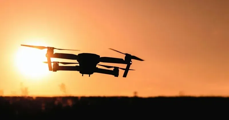 Түркістанда жолдың қарсы бетіне шыққан жүргізушілер дрон арқылы анықталып, құжаттарынан айырылуда