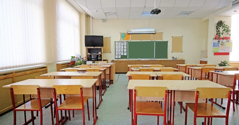 Сколько ученических мест не хватает в Алматы
