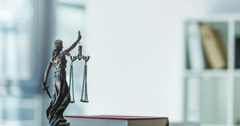 БҚО денсаулық сақтау басқармасының басшысы медициналық мекемелердегі бас дәрігерлердің ұсталуынан кейін қызметінен шеттетілді БАҚ