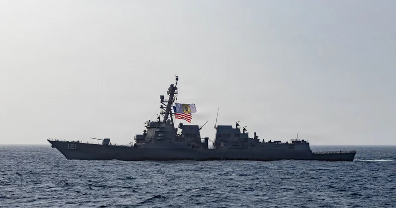 АҚШ Иранға бара жатқан танкерге зымырандық соққы берді