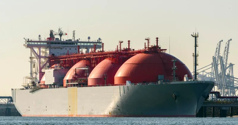 Парламент ЕС поддержал запрет на газ и нефть из России