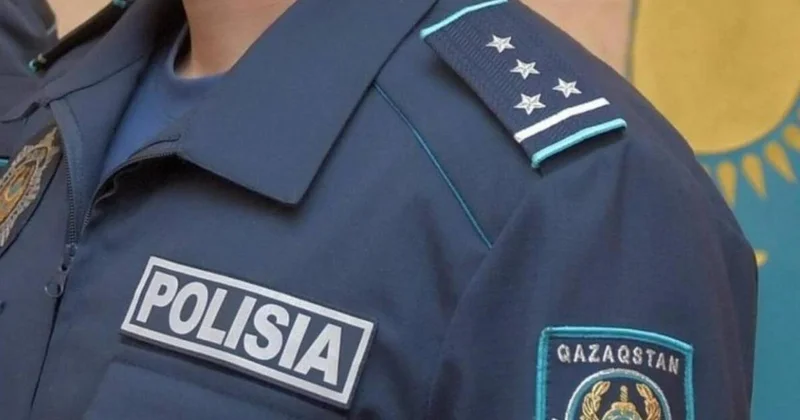 Двух сотрудников полиции задержали в Туркестанской области