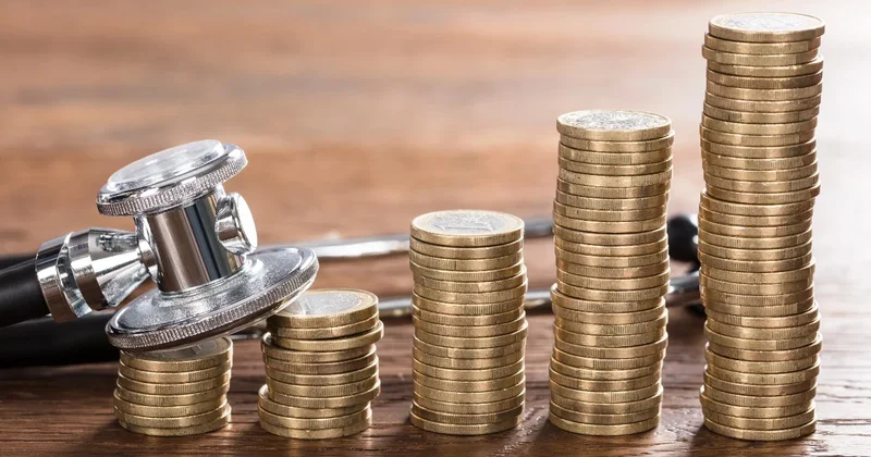 До 2,4 млн тенге. Какие врачи в Казахстане получают самые высокие зарплаты