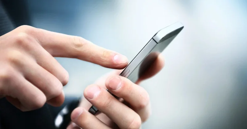 Казахстанцам начнут присылать SMS о скринингах и прививках через 1414