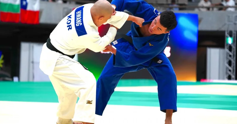 Казахстанские спортсмены устроили золотой старт на Сурдлимпиаде