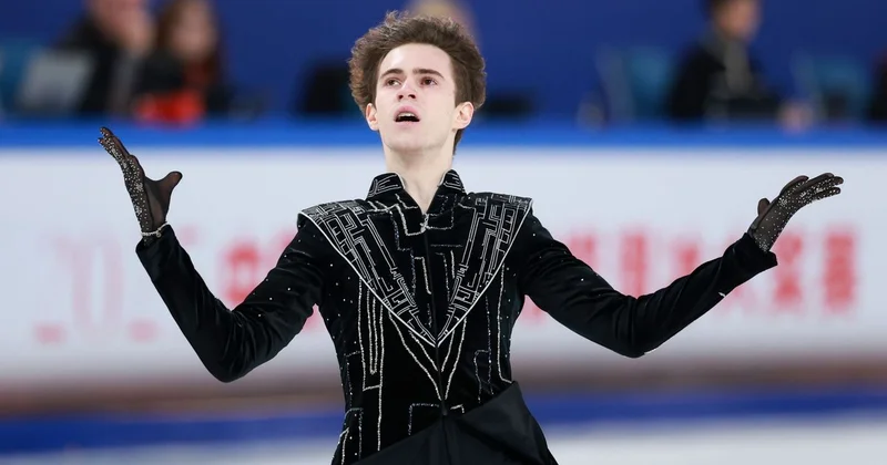 Казахстанский фигурист Михаил Шайдоров выиграл историческую медаль Гран при