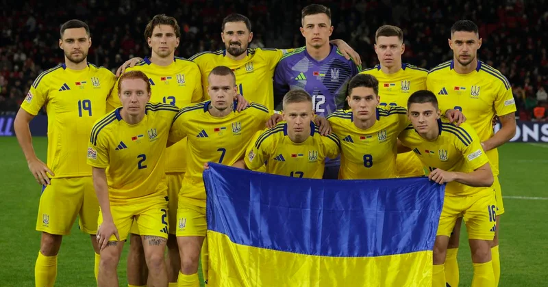 Сборная Украины по футболу вырвала драматичную победу и попала в стыковые матчи за выход на ЧМ 2026