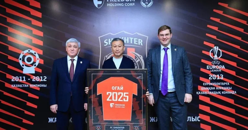 Қарағандылық Шахтёр клубын Қазақстанның тәжірибелі бапкері Дмитрий Огай басқарады